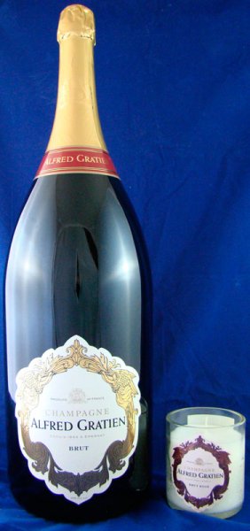 Alfred Gratien Brut Classique Champagner 6,0 l in Original-Holzkiste / METHUSALEM mit Kerze aus einer Alfred Gratien Brut Rose Champagner-Flasche